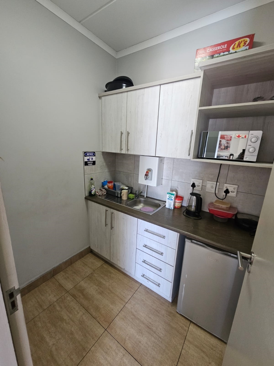 To Let Commercial Property for Rent in Stikland Industrial Western Cape
